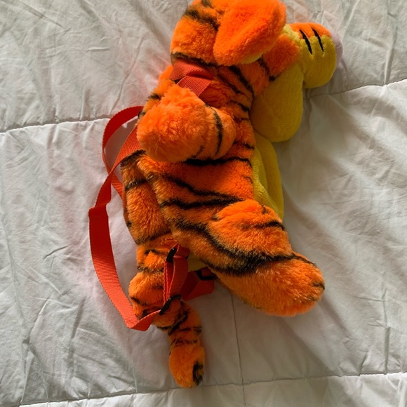 Tigger backpack - Picture 3 of 7